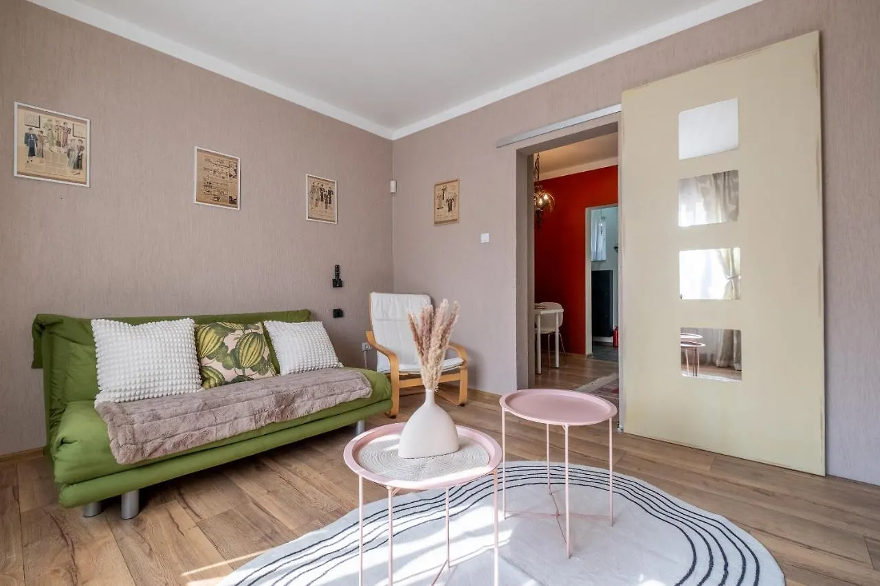 #Maison㊶ - A Vibrant, Urban Stay Sofia 0*,